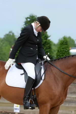 So8ths-5-3-13-Dressage-4939-KathyViele-Matariki-DDeRosaPhoto