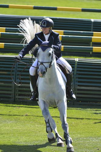 Spruce-Meadows-9-4-13-5649-JillBlunt-Udam-USA-DDeRosaPhoto