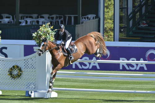 Spruce-Meadows-9-4-13-5964-MarcDilasser-QamaieuDeMontse-FRA-DDeRosaPhoto