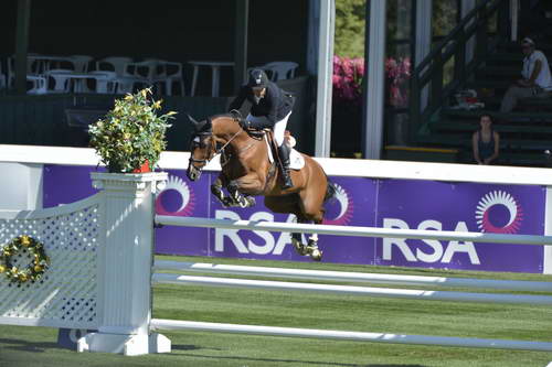 Spruce-Meadows-9-4-13-6721-EricLamaze-QuelmecDuGery-CAN-DDeRosaPhoto