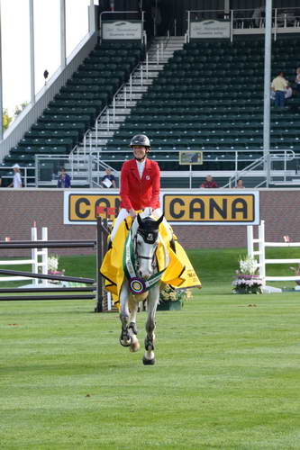 Spruce-Meadows2-9-5-13-3116-PenelopeLeprevost-DameBlanche-FRA-DDeRosaPhoto