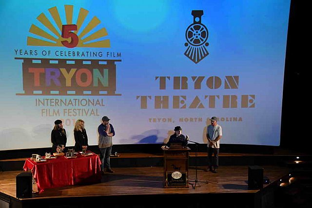 TRIFF-Gala-10-13-18-5365-DDeRosaPhoto