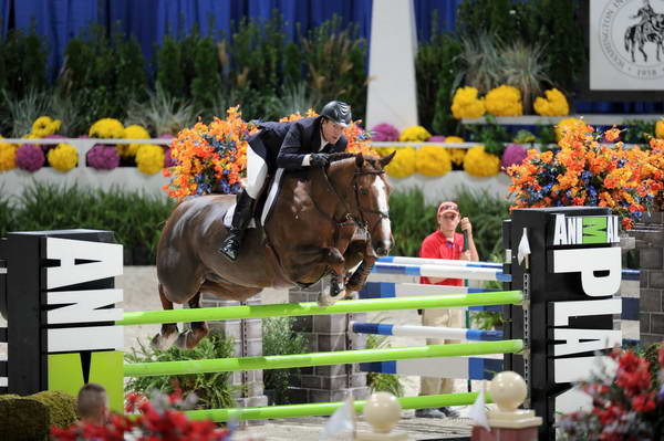 McLainWard-WIHS2-10-30-10-8855-Sapphire-DDeRosaPhoto.jpg