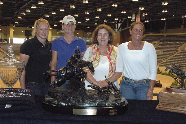 USHJA-Derby-8-19-10-Awards-DSC_0025-DDeRosaPhoto.jpg