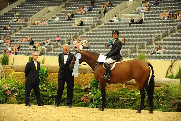 USHJA-Derby-Rnd2-Awards-DER_0025-TellAll-PeterPletcher-DDeRosaPhoto.jpg