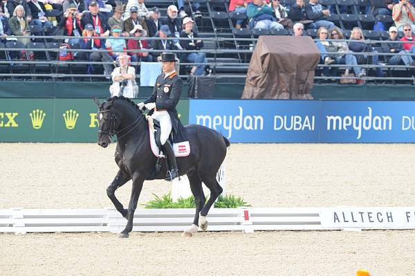 WEG1-9-28-10-DressageGP-5565-DDeRosaPhoto.jpg