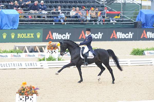 WEG1-9-28-10-DressageGP-5616-DDeRosaPhoto.jpg