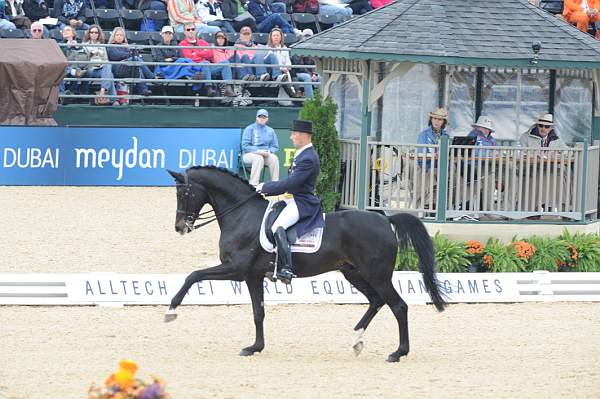 WEG1-9-28-10-DressageGP-5649-DDeRosaPhoto.jpg