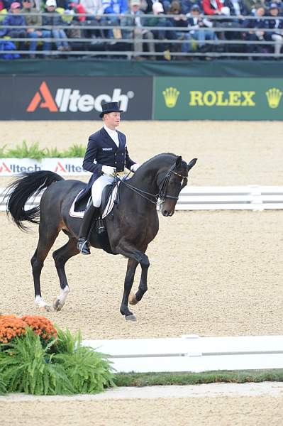 WEG1-9-28-10-DressageGP-5785-DDeRosaPhoto.jpg
