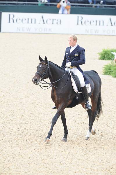 WEG1-9-28-10-DressageGP-5826-DDeRosaPhoto.jpg