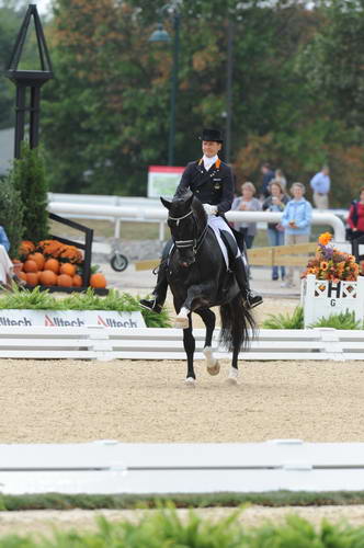 WEG1-9-28-10-DressageGP-6485-EdwardGal-MoorlandsTotilas-DDeRosaPhoto.jpg