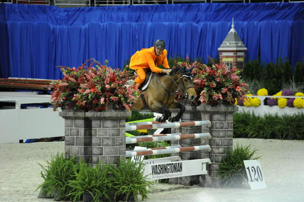 WIHS2-10-28-10-4820-CaretinaIII-CharlieJayne-DDeRosaPhoto.jpg