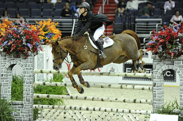 WIHS2-10-28-10-5004-NortonDeVains-MarieHecart-DDeRosaPhoto.jpg