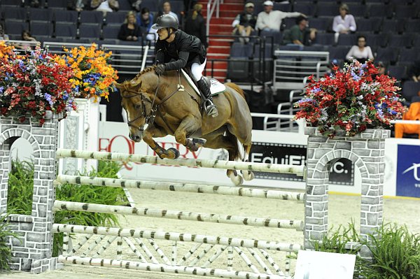 WIHS2-10-28-10-5006-NortonDeVains-MarieHecart-DDeRosaPhoto.jpg