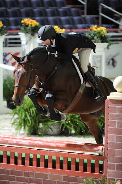 WIHS1-10-27-10-Cl34-2ndYrHtrStke-9998-DoTell-LouiseSerio-DDeRosaPhoto.jpg