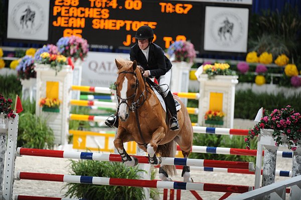 WIHS2-10-30-10-7604-Peaches-JeanSheptoff-DDeRosaPhoto.jpg