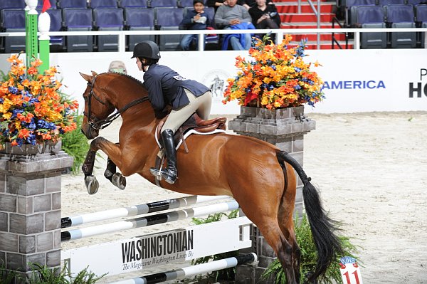 WIHS2-10-30-10-Cl182-WIHSEqJpr-8229-KatieDinan-Borealus-DDeRosaPhoto.jpg
