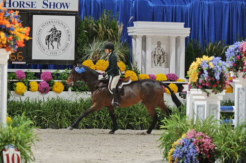 WIHS2-10-30-10-Cl182-WIHSEqJpr-8374-LillieKeenan-Uno-DDeRosaPhoto.jpg