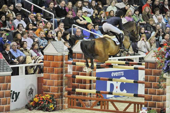 WIHS5-10-29-11-PresCup-1264-Urban-BlytheMarano-DDeRosaPhoto