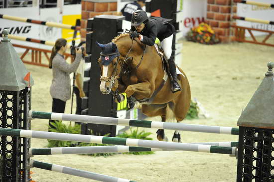 WIHS5-10-29-11-PresCup-1477-Vatricia-NavonaGallegos-DDeRosaPhoto