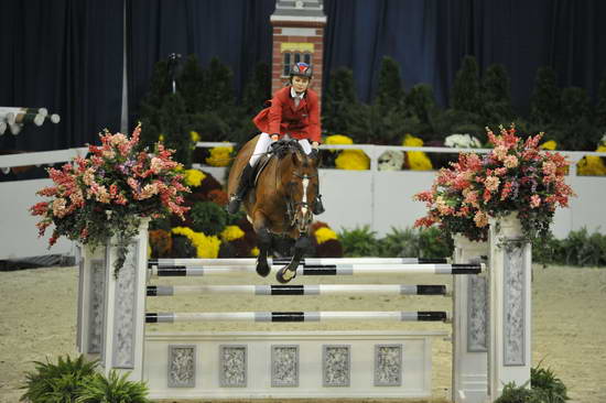 WIHS5-10-29-11-PresCup-1488-Royce-LubovKochetova-DDeRosaPhoto