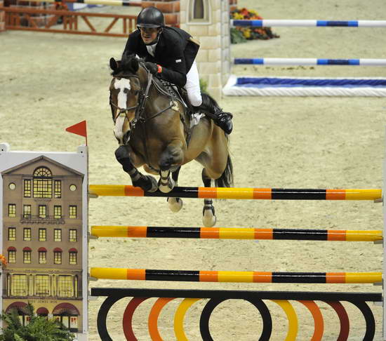 WIHS5-10-29-11-PresCup-1798-Uraya-CharlieJayne-DDeRosaPhoto