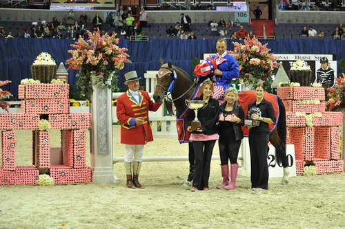 WIHS3-10-27-11-Gambler-3099-Sweetheart-ToddMinikus-DDeRosaPhoto
