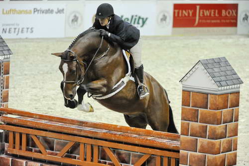 Hunters-WIHS1-10-25-11-Cl62-AOHtrO35-DSC 7606-Cezanne-PenelopeAyers-DDeRosaPhoto