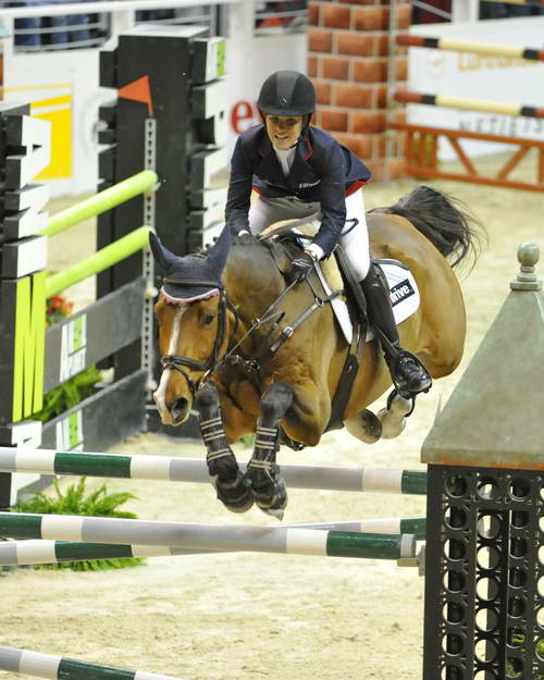 Jumpers-WIHS5-10-29-11-PresCup-1337-Urban-BlytheMarano-DDeRosaPhoto