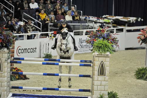Jumpers-WIHS5-10-29-11-PresCup-1537-VictoryDA-SaerCoulter-DDeRosaPhoto