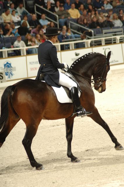 19-WIHS-CathyMorelli-10-28-05-Dressage-DDPhoto.JPG