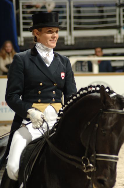 38-WIHS-AshleyHolzer-10-28-05-Dressage-DDPhoto.JPG