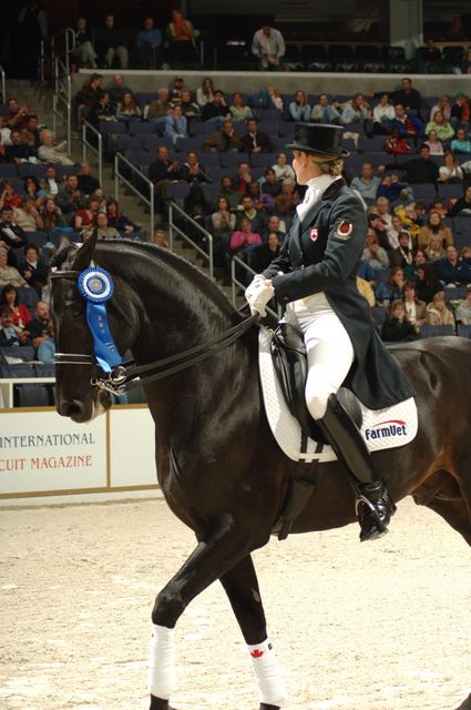 49-WIHS-AshleyHolzer-10-28-05-Dressage-DDPhoto.JPG