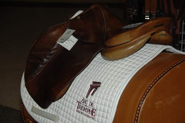 WIHS08-10-25-Boutiques-082-DDeRosaPhoto