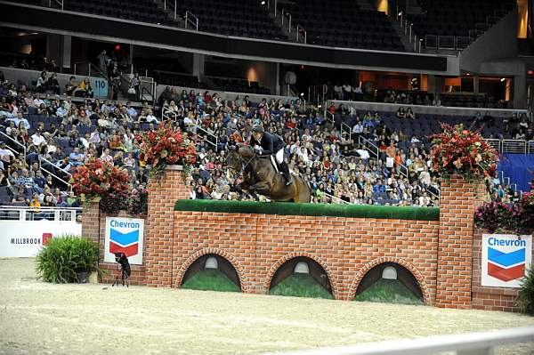 WIHS-10-23-09-DER_7636-Vancouver-McLainWard-Sponsors-Chevron-DDeRosaPhoto.jpg