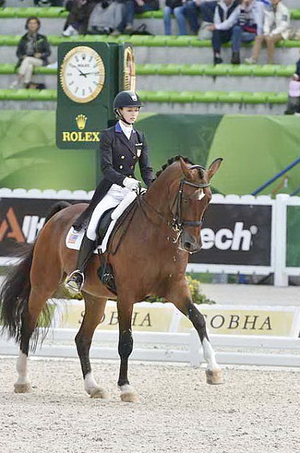 WEG1-Dressage-8-26-14-GPTeam-0007750-LauraGraves-Verdades-USA-DDeRosaPhoto