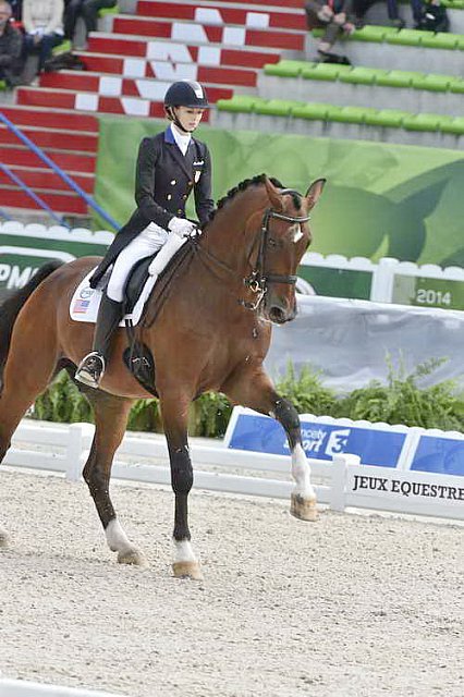 WEG1-Dressage-8-26-14-GPTeam-0007754-LauraGraves-Verdades-USA-DDeRosaPhoto