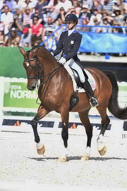 WEG1-Dressage-Freestyle-0006210-LauraGraves-Verdades-USA-DDeRosaPhoto