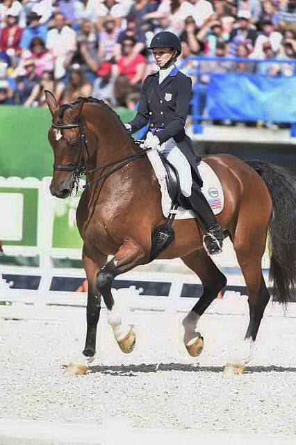 WEG1-Dressage-Freestyle-0006212-LauraGraves-Verdades-USA-DDeRosaPhoto