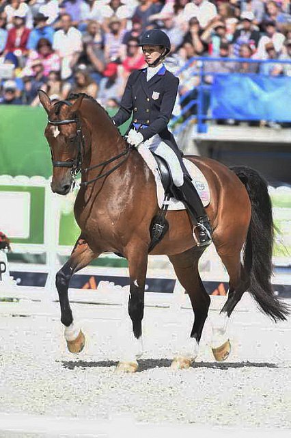 WEG1-Dressage-Freestyle-0006213-LauraGraves-Verdades-USA-DDeRosaPhoto