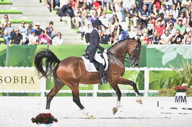 WEG1-Dressage-Freestyle-0006239-LauraGraves-Verdades-USA-DDeRosaPhoto