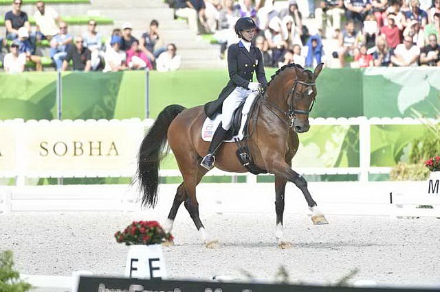 WEG1-Dressage-Freestyle-0006253-LauraGraves-Verdades-USA-DDeRosaPhoto