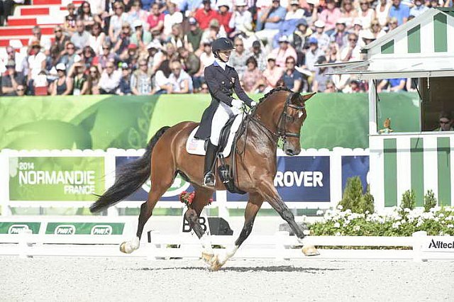 WEG1-Dressage-Freestyle-0006273-LauraGraves-Verdades-USA-DDeRosaPhoto