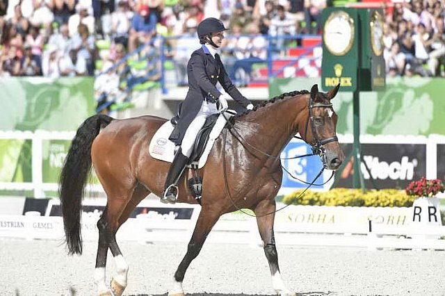WEG1-Dressage-Freestyle-0006298-LauraGraves-Verdades-USA-DDeRosaPhoto