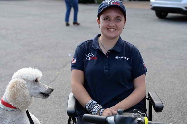 WEG-Para-8-10-14-3794-SydneyCollier-DDeRosaPhoto