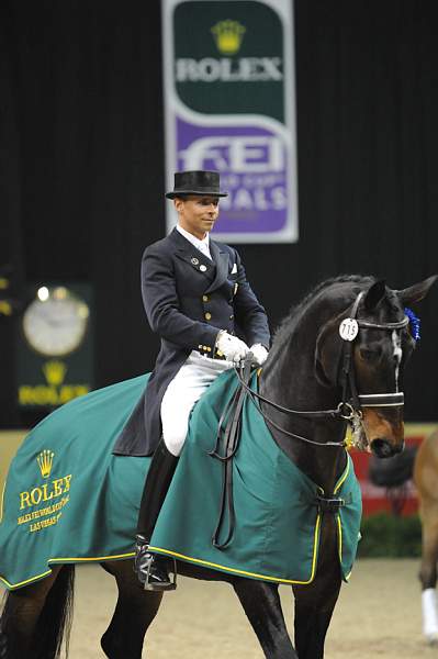 WorldCup-4-16-09-Dressage-1050-Ravel-SteffenPeters-DDeRosaPhoto