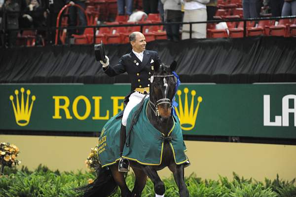 WorldCup-4-16-09-Dressage-1066-Ravel-SteffenPeters-DDeRosaPhoto