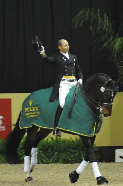 WorldCup-4-16-09-Dressage-1082-Ravel-SteffenPeters-DDeRosaPhoto