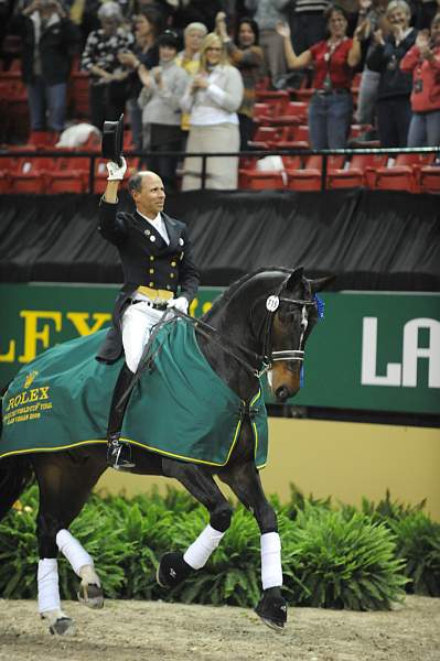 WorldCup-4-16-09-Dressage-1094-Ravel-SteffenPeters-DDeRosaPhoto