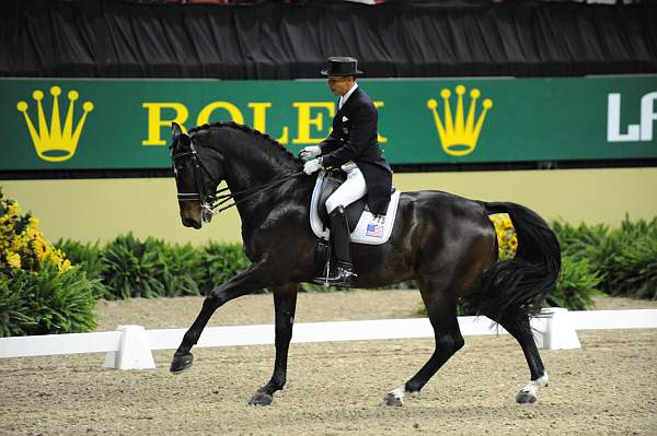 WorldCup-4-16-09-Dressage-770-SteffenPeters-Ravel-DDeRosaPhoto